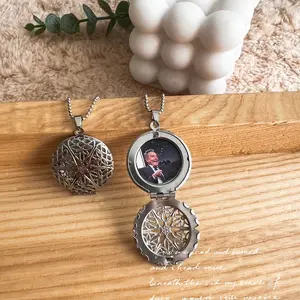Vintage hollow photo locket necklace