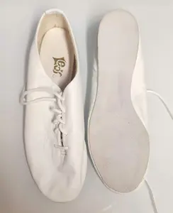 Capezio Leo's Jazz Shoe: Adult 5.5M