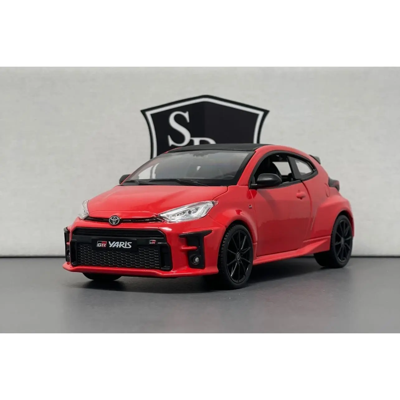 Toyota GR Yaris - Red - Maisto 1:24 Diecast