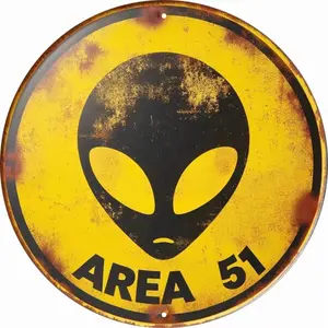 Vintage Metal Sign, Creative Retro UFO Alien Decorative Art Sign, Wall Decor for Cafe, Club, Bar, Beach House, Home Decoration, Home Decor Products