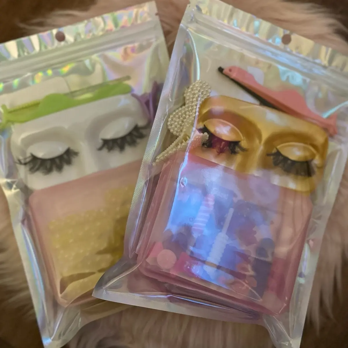 "IT GIRL" Cosmetic Makeup Eyelash and Press-On Nail Kit, Lash Extensions, Pouch, Pamper, Natural Makeup Look, All Natural, Kit Pack