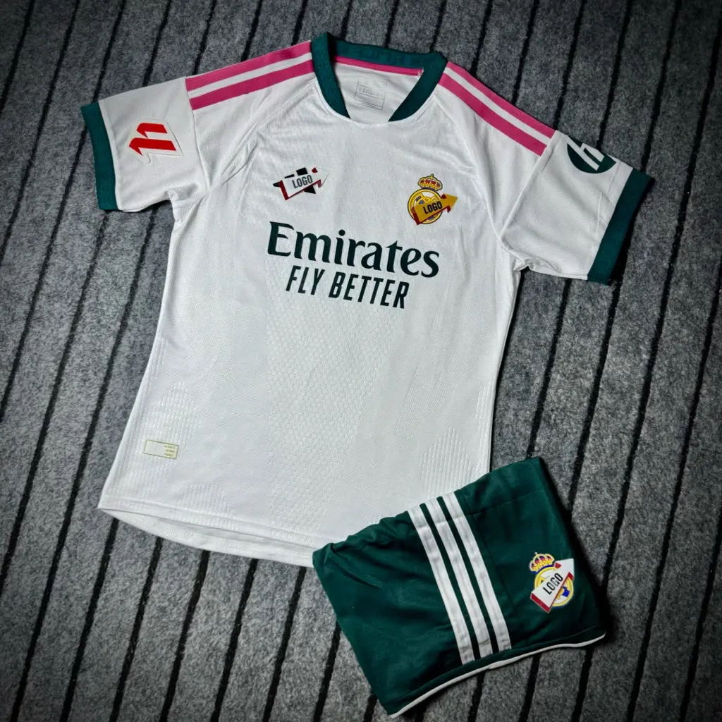 Ronaldo #7 Style Soccer Jersey Set – White Green Football Uniform for Fans