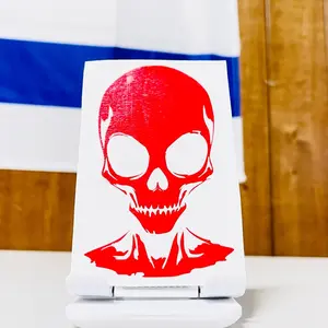Vinyl Alien Skull Deacal for indoor or outdoor use