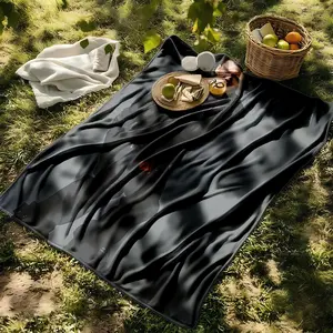 1 piece Eminem's classic street rap style themed flannel blanket - Modern-style flannel blanket, super soft and warm, suitable for sofas, beds and chairs, all-season multi-purpose use, machine-washable digital printing, 100% polyester, non-slip