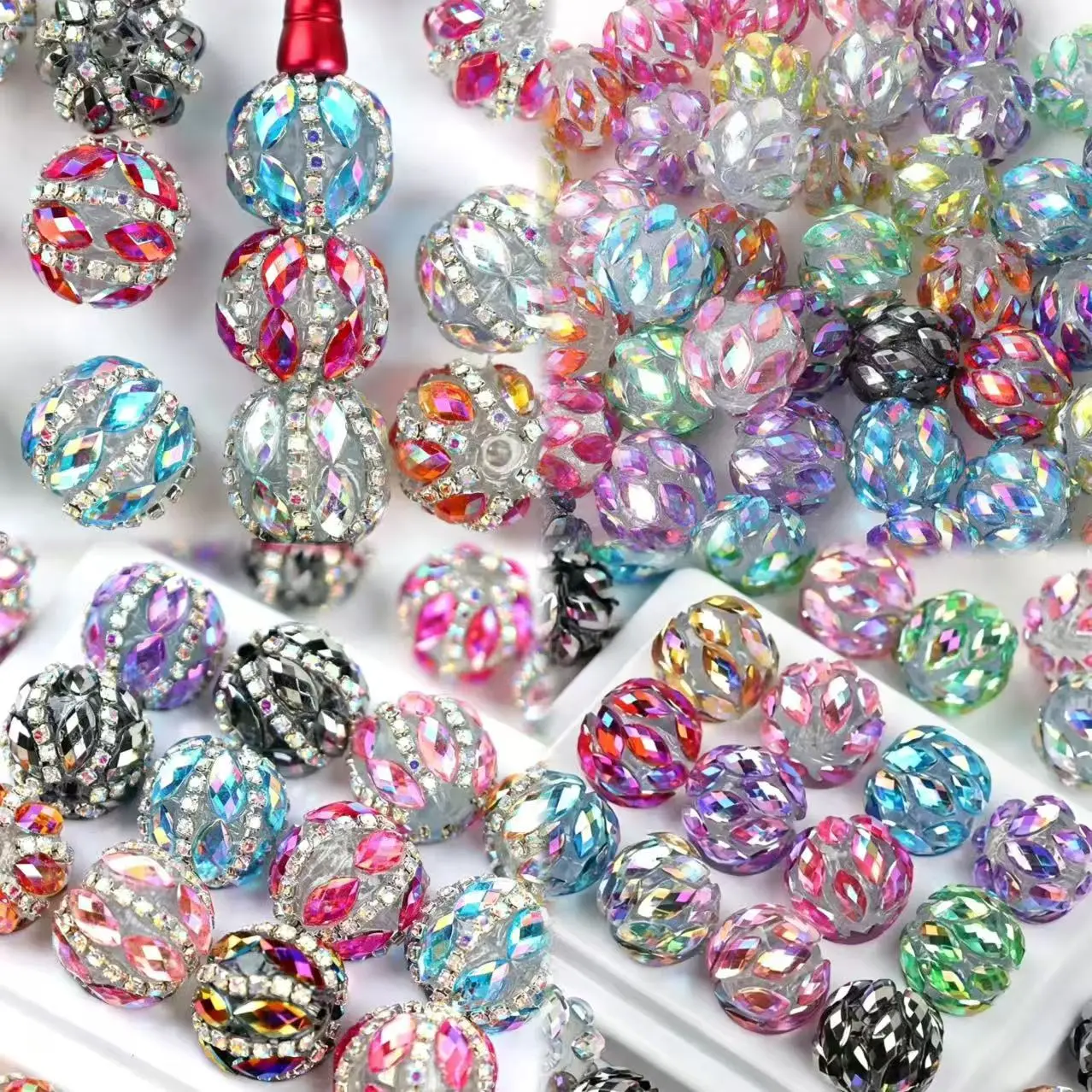 P13 Mix Colors Shining Iridescent Marquise/ with Chain Beads 1pc per bag
