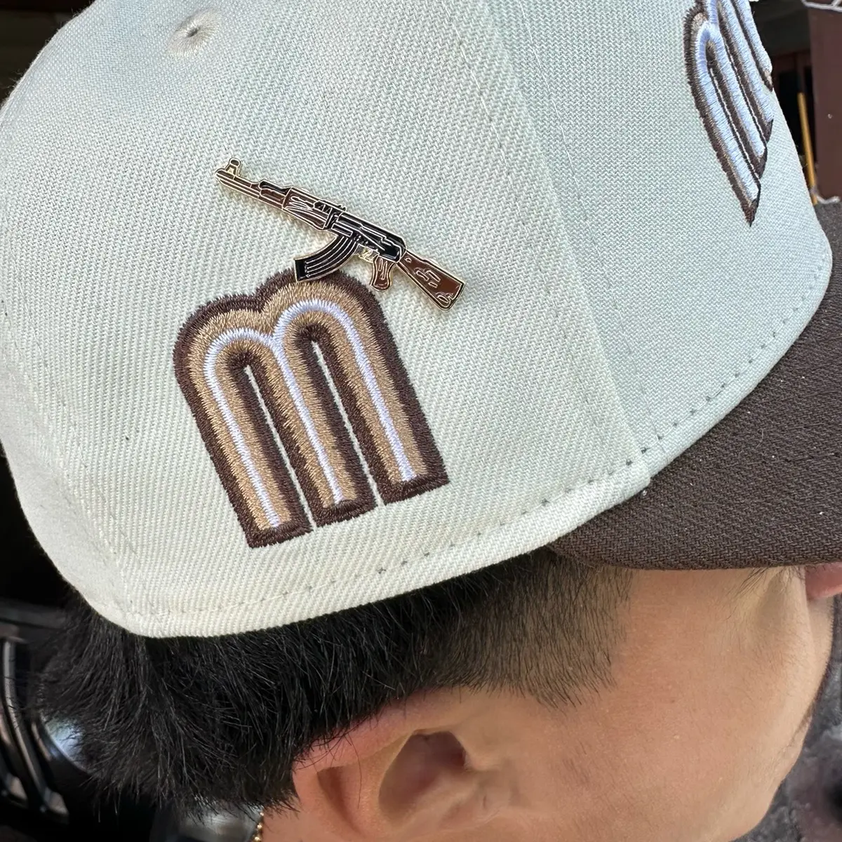 Cuerno de chivo pin AK47 pin