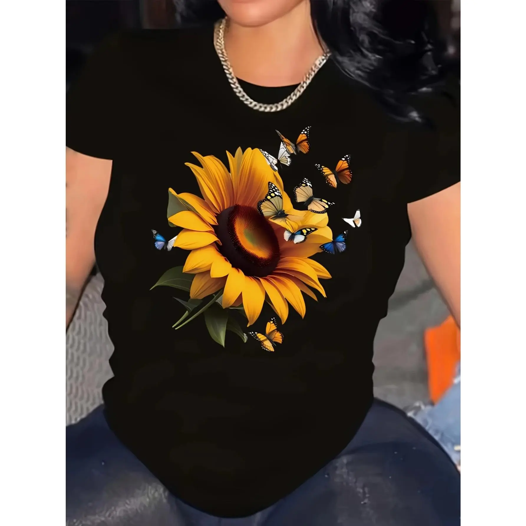 Women's Casual T-shirt with Sunflower and Butterflies Print, Fitted 100% Cotton Shortsleeve Crew Neck Summer Top, Tshirt, Sunflower And Butterfly Print Women's T-Shirts
