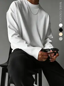 Men's long-sleeved T-shirt, regular fit with straight shoulders, suitable for layering or wearing alone, perfect for lounging at home or on the go. A wardrobe essential, made of soft, lightweight 100% polyester, available in four colors.