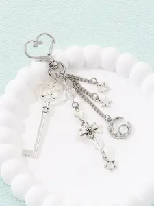 Exquisite Moon Keychain with Beads, fashionable alloy keychain, Stylish Y2K Heart Star Keyring for Bags, Perfect Gift for Friends and Loved Ones