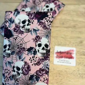 Adjustable Bookcover, Protects Books, Privacy to read what you want when you want