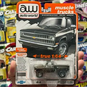 Auto World 1981 Chevy Silverado Step side Diecast truck