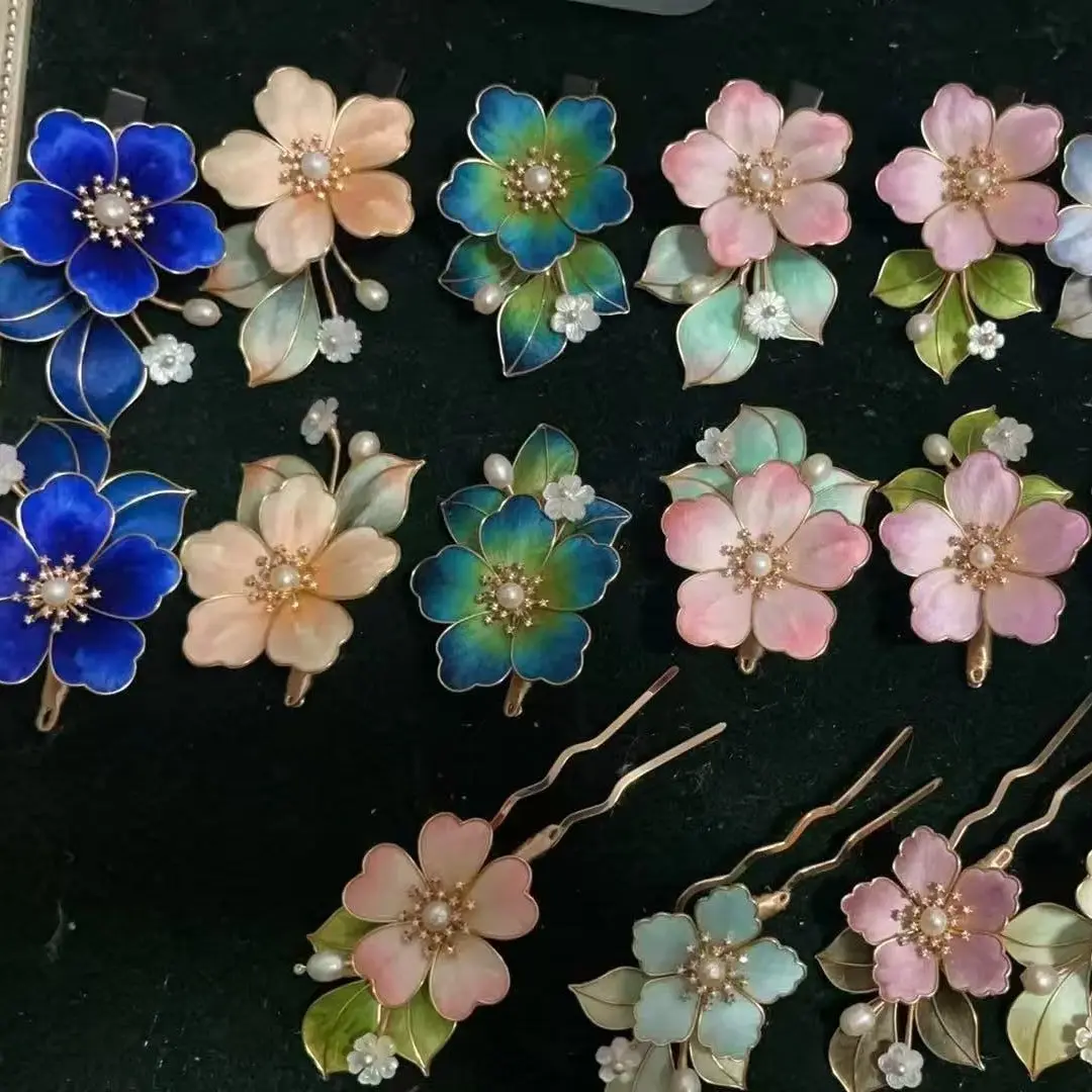 Boho Hair Clip, Exquisite Handmade Velvet Flower Hair Accessory, Floral Detail Hair Clips