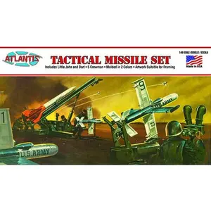 Tactical Missile Set with Five Figures 1/40 Scale Model Kit  [COLLECTIBLES]