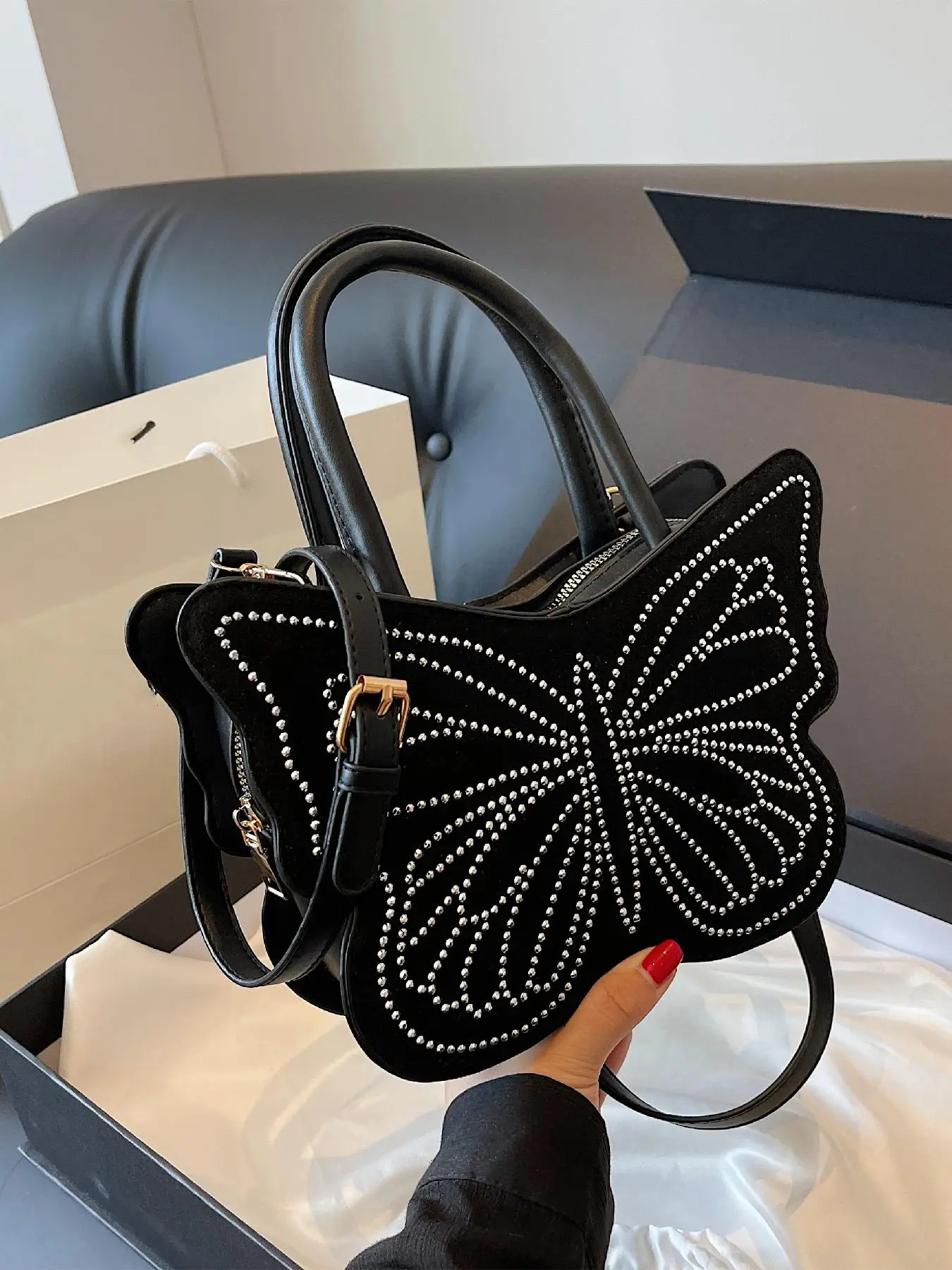 Punk Style Butterfly Design Handbag As Birthday Gift, Fashion Rivet Decor Novelty Bag for Daily Outfit, Tote Bags for Women As Gifts