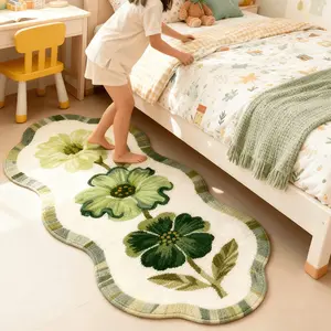 French Style Floral Bedside Blanket, Vintage Bedroom Rug, Floral Pattern Rug, Luxurious Home Decor, Soft Plush Foot Mat, Suitable for Living Room, Flower Pattern Rugs