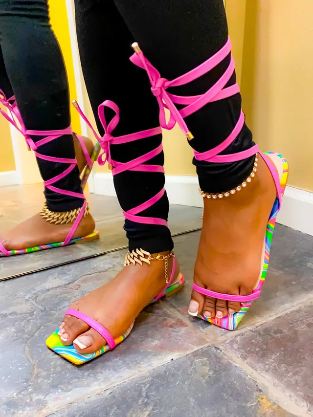 Hottest Vibe Sandals Hottest Vibe Sandals