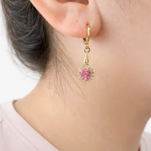 A5. Princess dangle heart earrings/available colors. Laminado 14k