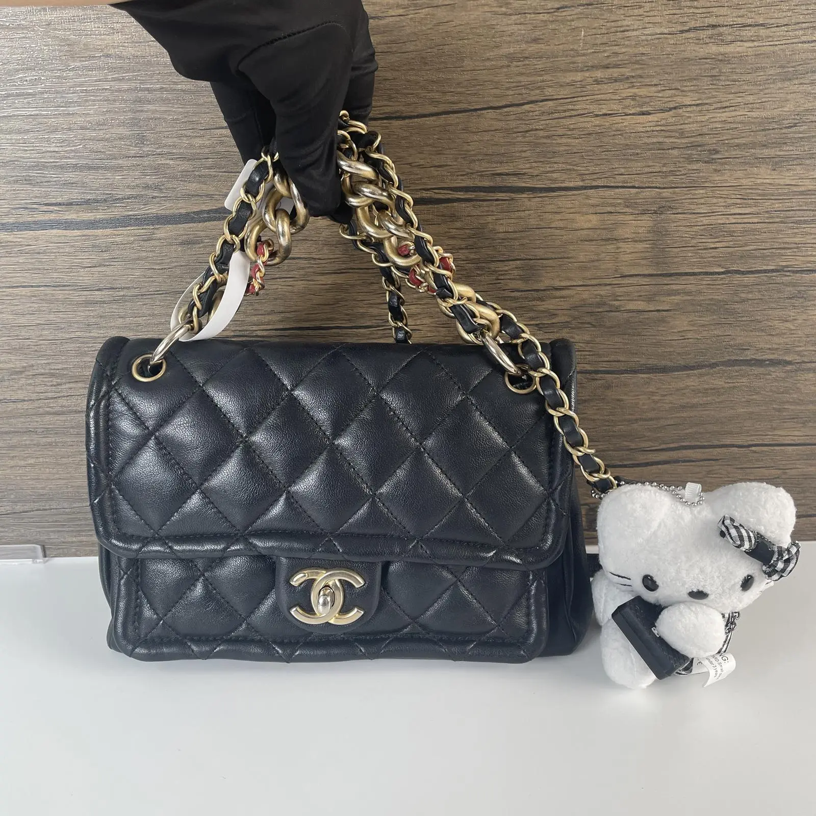 Pre-owned CHANEL leather Crossbody Bags Mini Classic Flap Black Glossy Lambskin Bag with Custom Gemstone Chain++bag charm++