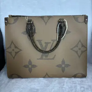 Pre-owned Louis Vuitton OnTheGo GM Reverse Monogram Canvas Tote Bag FY041 26.05.21