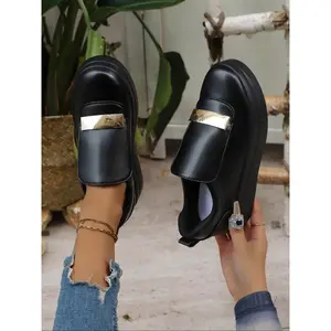 New Thick Sole Loafers with Metal Buckle Accent, Comfortable Height Increase Shoes, Stylish Footwear for Casual Wear