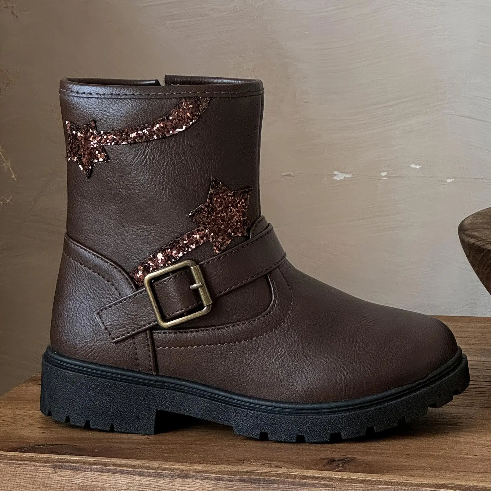 Girls’ hiking boots, kids’ boots, outdoor boots, boys’ short boots, girls’ riding boots, mountaineering boots, camping boots