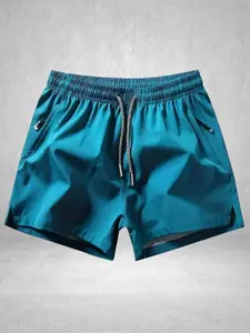 Men's Casual Fashion Gym Shorts with Side Slits, Quick-Dry Polyester Blend, Elastic Fabric, Suitable for Running, Training, Beach, Fitness Training Shorts