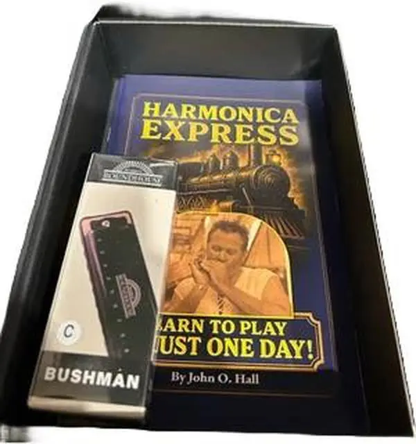Bushman Roundhouse with Instructional Book
