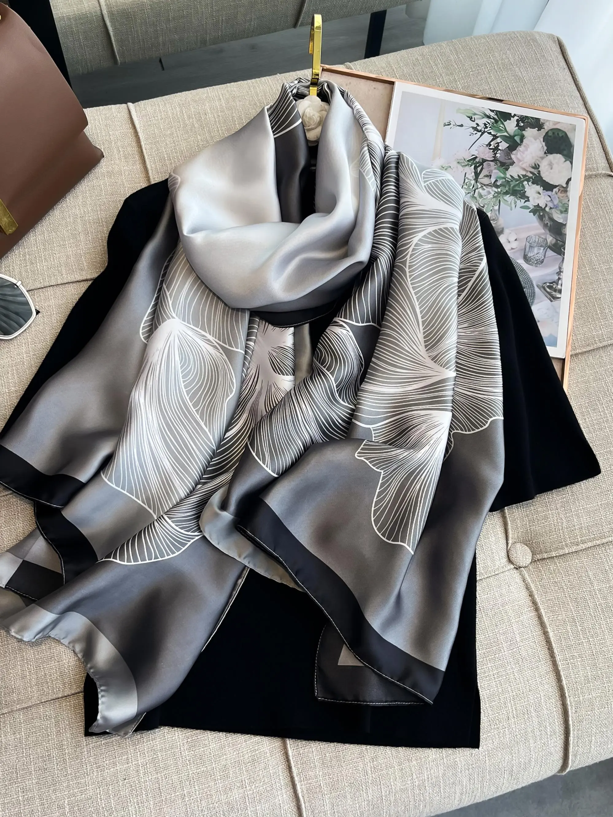 Women's Floral Print Silk Scarf, Elegant Soft Scarf for Women & Girls, Boho Style Scarf, Fashion Shawl, Fashion Accessories for Daily Wear, Trendy All-match & Exquisite Scarf for Birthday Gift