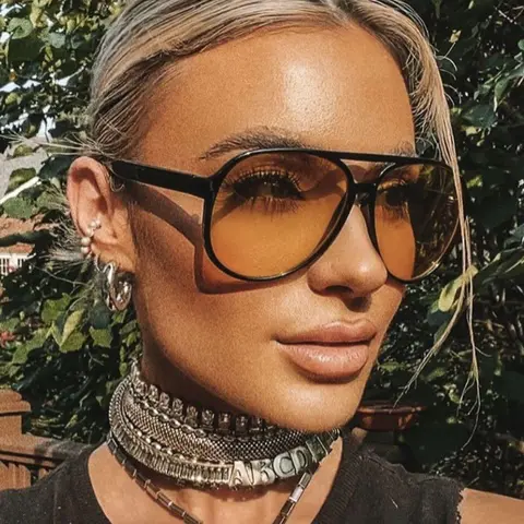 LAST CHERRY Women's Baddie Oversized Full Rim Aviator Sunglasses - UV Protection Chocolate Tint Lenses, Aviation-Themed Accessory, Polymer-Polycarbonate Build, Pairs with Dresses Denim or Tees, Baby Doll Vibe Piece, Sunglasses for Women