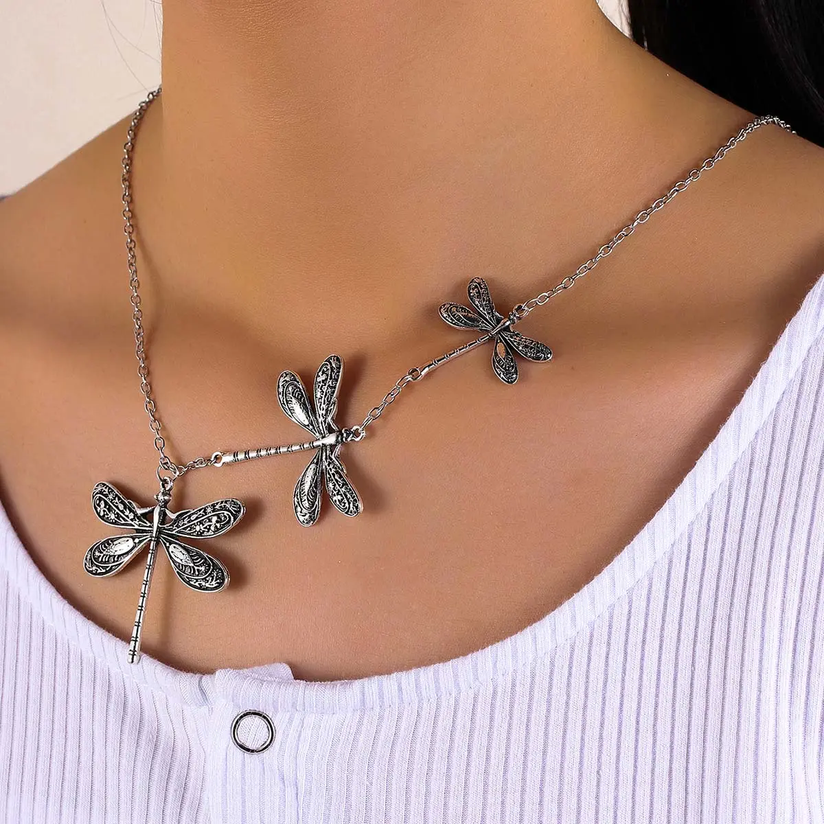 Ethnic Tribal Dragonfly Pendant Necklace for Women, Vintage Retro Asymmetrical Long Chain with Carved Gemstone, Statement Necklace, Daily Wear, Casual, Handcrafted, Unisex, Metal Coated, None, Carved Pendant, Chic Artificial Gemstone Necklaces & Pendants
