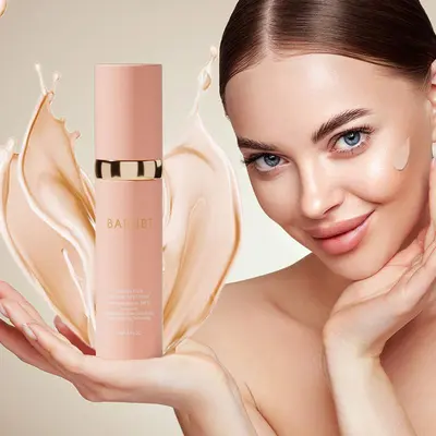 Liquid Foundation Full Coverage Lightweight Face Makeup that Conceals Imperfections - Long-Lasting & Smudgeproof Cosmetic for All Skin Types, Second-Skin Feel Without Fading or Caking