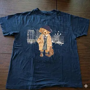 Gentle Bear Graphic T-Shirt – Retro Character Graphic Top