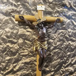 Cristo Negro de Esquipula en la Santa Cruz 12" with INRI Sign and Gold Accents for Religious Decor