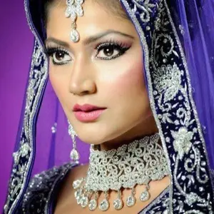 Bollywood Indian Necklace Set Jhumka Silver Set with Intricate Design and Sparkling Stones for Festive Wear