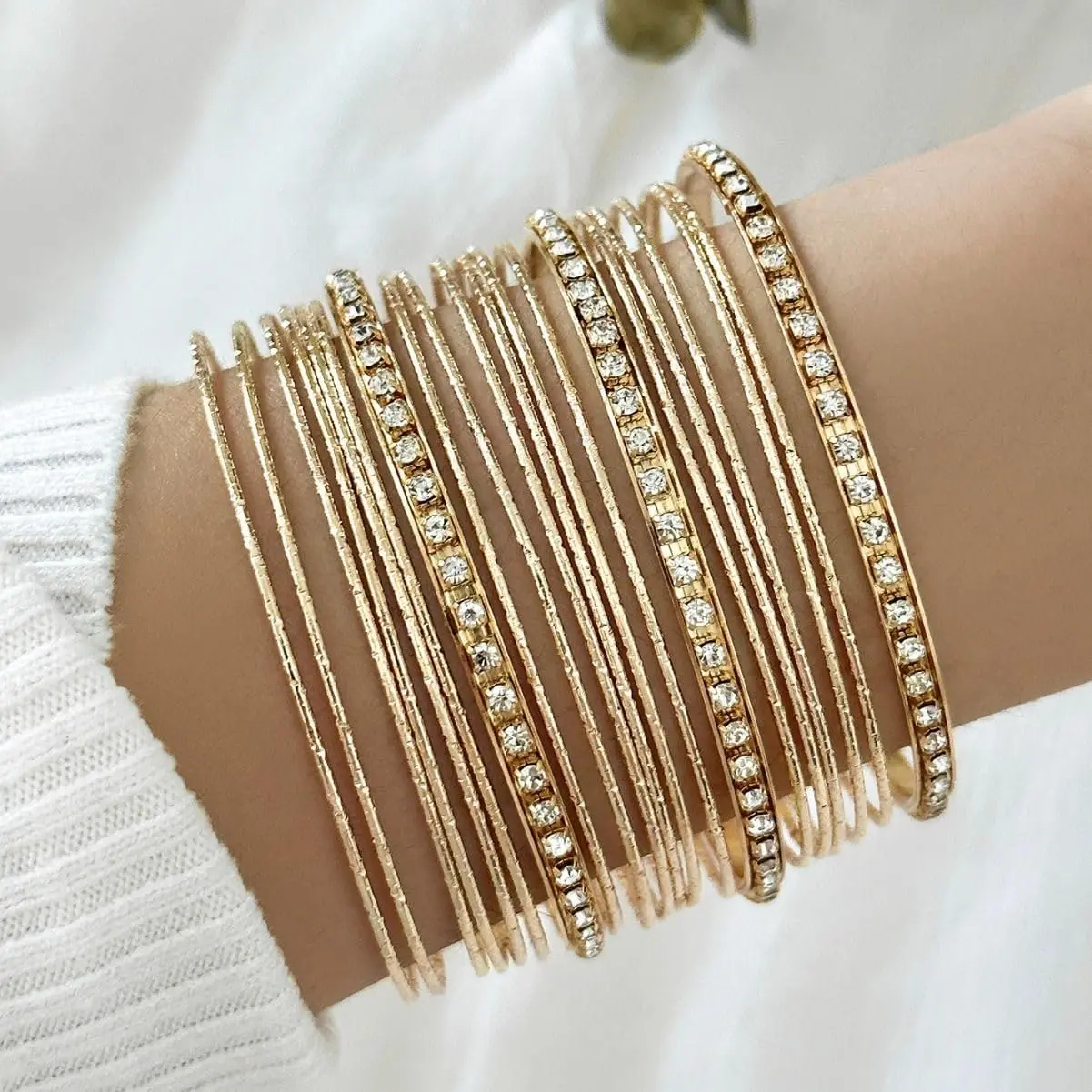 Layers Bohemica Stackable Bracelets Set Indian Wedding Multi Textured Pearl Beads Gold Bangle Bracelet Fashion Handcuffs Wrist Bangle for women Jewelry