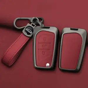suitable for Toyota Car intelligent remote control key shell cover buckleRalink Camry Ruizhi Highlander Corolla VA2 Toy48 Toy43 car key case keychain gift for men