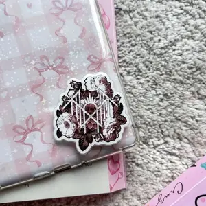 Sleep Token "Roses & Skull" Gothic Phone Grip – Dark Romance Design, Perfect Gift for Metal Music Fans