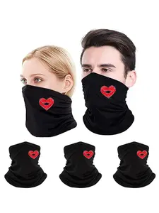 Heart Print Face Mask, Windproof Breathable Face Covering, Summer Face Mask for Men & Women, Neck Gaiters Scarf, Fishing Running Masks, Windproof Bandana