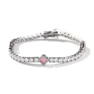 Rosé Clover Bracelet
