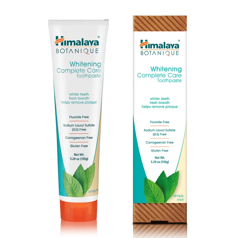 Himalaya Botanique Complete Care Whitening Toothpaste, Simply Mint, for a Clean Mouth, Whiter Teeth and Fresh Breath, 5.29 oz