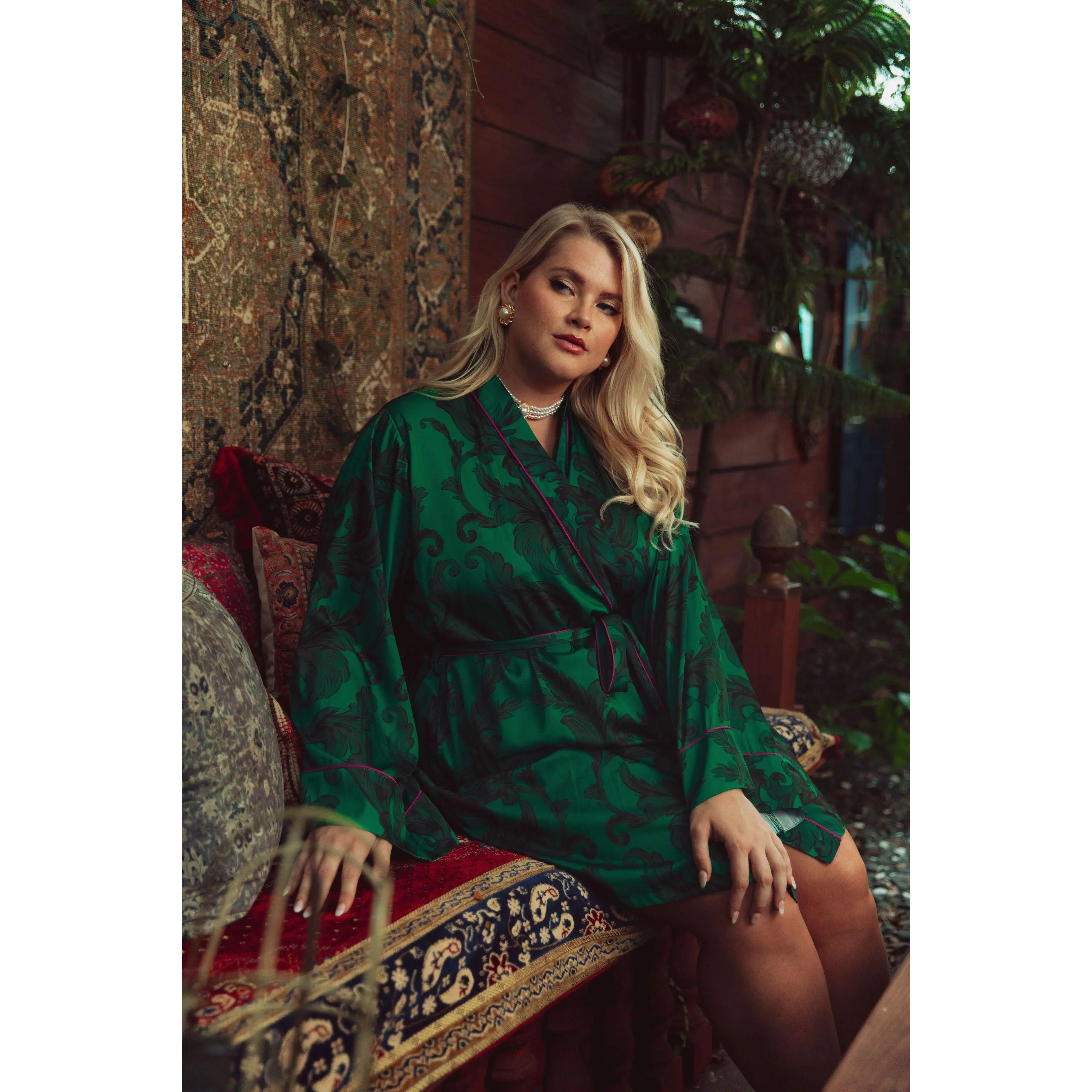 Kilo Brava Short Emerald Damask Robe
