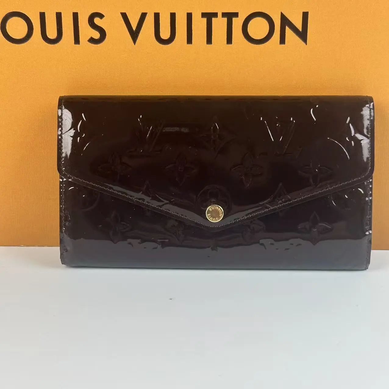 Pre-owned Louis Vuitton Sarah Envelope Long Wallet, Vernis Amarante Patent Leather Designer Wallet (Pre Loved Luggage & Bags Category)