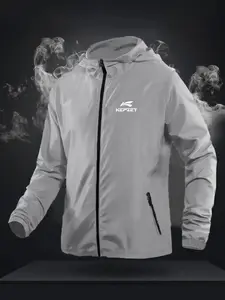 Men's Summer Sun Protection Jacket, Lightweight Breathable Fabric, Zipper Pockets, Suitable for Outdoor Commuting