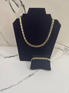 Xuping Jewelry 2pc 14k Laminated Gold Set Includes Elegant Gold Necklace And Bracelet Set