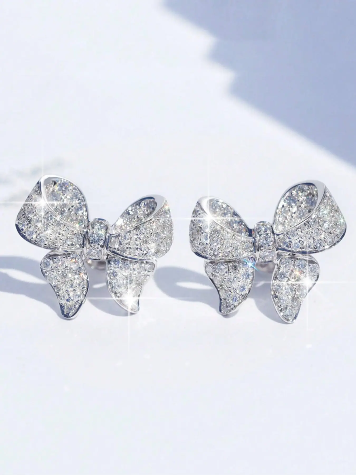 Elegant Silver Color Zircon Earrings for Women, Sparkling Bow Design, Perfect for Daily Wear, Dates, Gifts, Fashion Jewelry, Stylish Jewelry, Zircon Stud Earrings, Butterfly Earrings, Trendy Jewelry, Trendy Fashionable Accessories