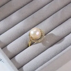 1pc Ring Style Jewelry Gold-Plated Ring With Oval Faux Pearl Ornament For Women, Great For Wedding/Engagement, Fashionable European/American Accessory, Ideal For Valentine's Day, Mother's Day, Father's Day And Music Festival Gifts