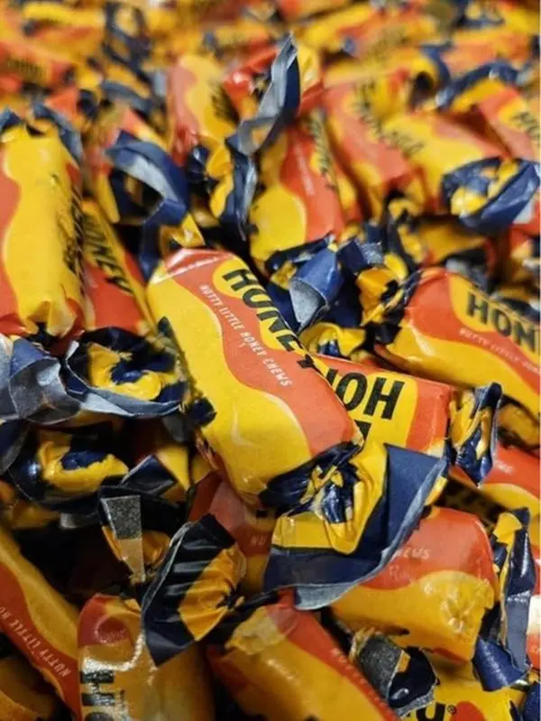 Honey Almond Chews - Taffy Candy (1LB) Individually