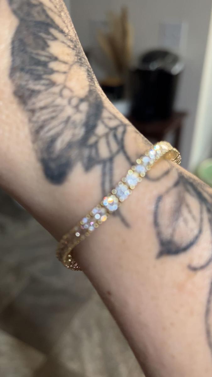 Item: White and Yellow Gold, 6.5 Inches