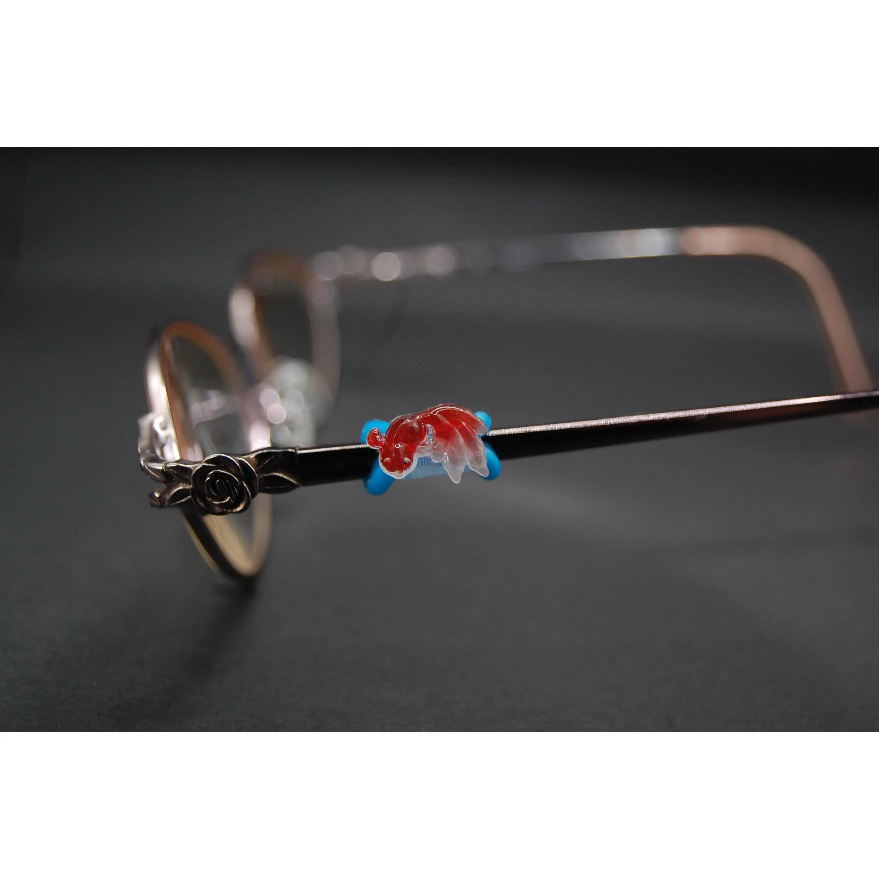 Funky Beta Fish Eyeglass Charm - Whimsical Miniature Accessory in Fish Form with an Underwater Theme for Aquatic Life Enthusiasts, Unique Look, Underwater Charm, Unisex, Miniature Size, Fashion, Glasses Charm