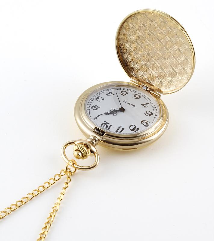 Smooth Vintage Pocket Watch with Chain, Gold